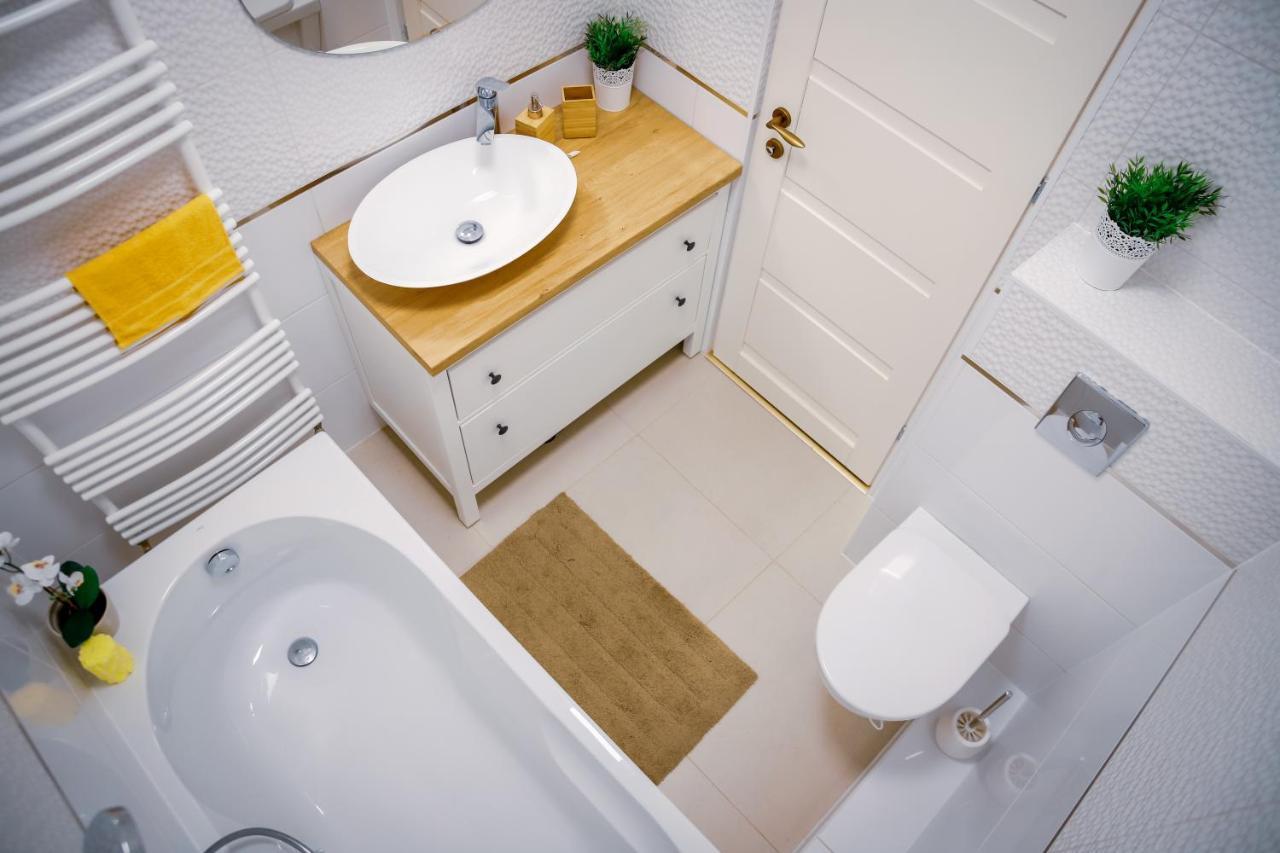 Cozy Apartment In The Downtown Дьёр Экстерьер фото